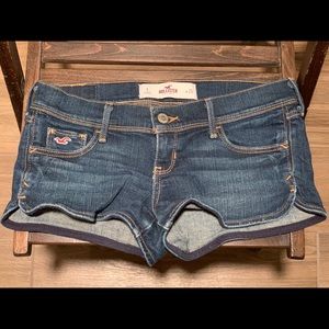 Hollister Jean Shorts - size 0 - 25w
